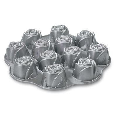 Nw Sweetheart Rose Muffin Pan